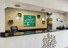 Quality Inn & Suites Greenville - Haywood Mall 4