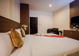Royal Waves Hotel 5