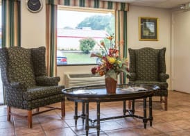 Econo Lodge Inn & Suites Columbus near Fort Benning 3