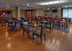 Hampton Inn Raleigh/Cary 4