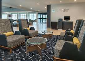 Courtyard by Marriott Silver Spring North/White Oak 4