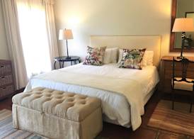 Navarre Farm Cottages 5