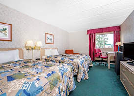 Blue Way Inn & Suites La Crosse 4
