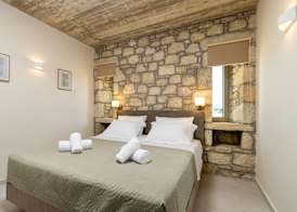 Achatis Apartments with sea view 5