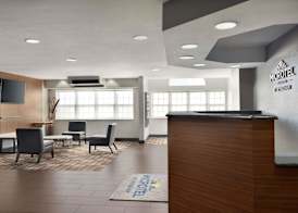 Microtel Inn & Suites by Wyndham Baton Rouge 2