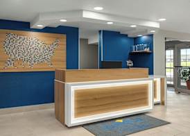 Microtel Inn & Suites by Wyndham Culpeper 2