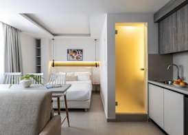 DOMIOS Suites Athens 3