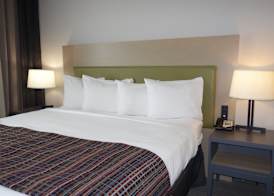 Country Inn & Suites by Radisson, Coralville, IA 5