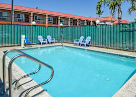 Americas Best Value Inn Rialto 2