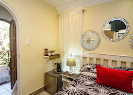La Loggia Bed and Breakfast 4