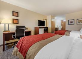 Comfort Inn Warren I-69 4
