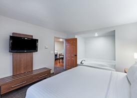 Holiday Inn Express & Suites TULSA S BROKEN ARROW HWY 51 by IHG 5