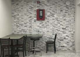 Griffin Inn & Suites 3