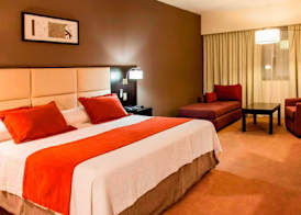 Howard Johnson Hotel & Casino 2
