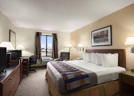 Days Inn by Wyndham Oglesby/ Starved Rock 4