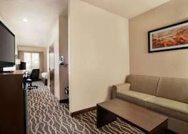 Baymont by Wyndham Clute Lake Jackson 3