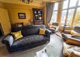 Brooks Guesthouse 2