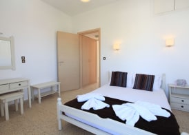 Iraklis Apartments 3