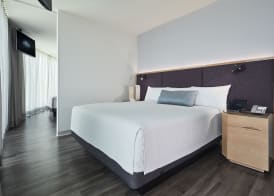 Universal's Aventura Hotel 5
