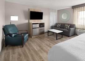 La Quinta by Wyndham Mansfield OH 5