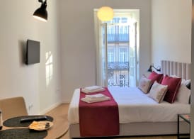 Clérigos Prime Suites by Porto City Hosts 4