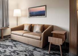 Fairfield Inn & Suites by Marriott Milwaukee West 3