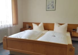 Hotel Burg Waldau 5