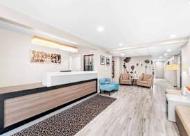 Sleep Inn & Suites Pigeon Forge Downtown 2