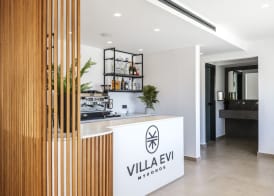 Evi Suites & Villas 2