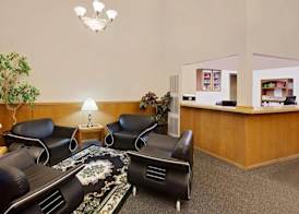 Super 8 by Wyndham Fayetteville 3