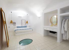 Luna Santorini Suites 3