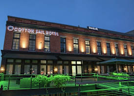 The Cotton Sail Hotel Savannah - Tapestry Collection by Hilton 3