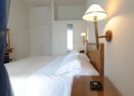 HOTEL TRIONFAL - Fronte Mare - Vicinissimi al Centro 5