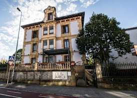 Hotel Olajauregi 4