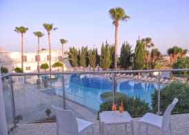 Fedrania Gardens Hotel 3