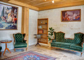 House 1938 Special Cave Hotel 4