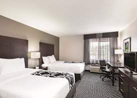 La Quinta by Wyndham Milwaukee Delafield 5