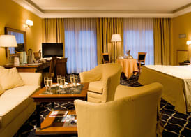 Ramada by Wyndham Naples 2