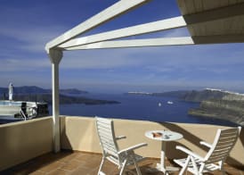 Suites of the Gods Cave Spa Hotel 4