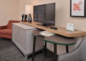 Holiday Inn & Suites RALEIGH-CARY (I-40 @WALNUT ST) by IHG 5