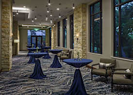 The Bevy Hotel Boerne, A Doubletree By Hilton 2