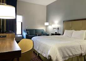 Hampton Inn Spring Hill 5
