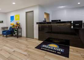 Days Inn by Wyndham Racine/Sturtevant 3