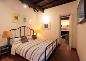 Piazza Navona Apartments 4