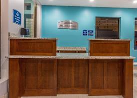 Howard Johnson by Wyndham Virginia Beach At The Beach 2
