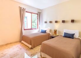 Maya Villa Condo Hotel and Beachclub 5