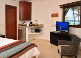 Playa Palms Beach Hotel 3