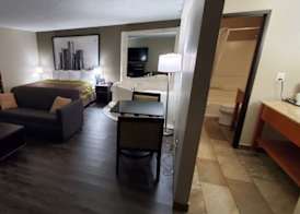 Super 8 by Wyndham Sterling Heights/Detroit Area 4