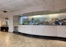La Quinta by Wyndham Secaucus Meadowlands 2