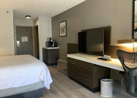 Crowne Plaza Nashville Airport by IHG 3